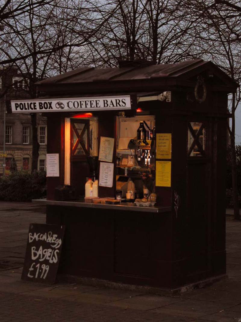 Kiosk in einer ehemaligen Police-Box